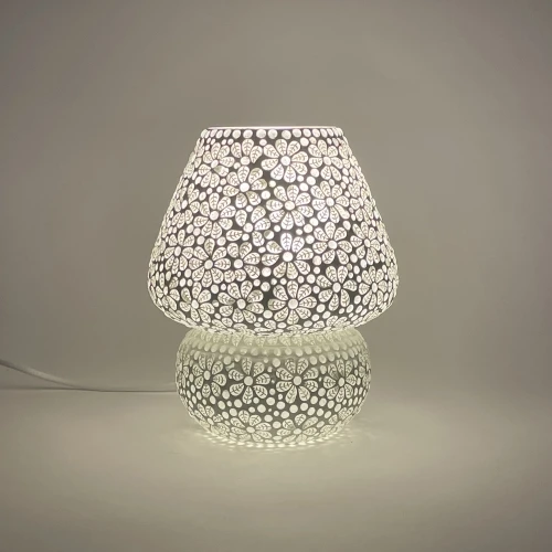 White Daisy Handmade Lamp in Mosaic Glass KGV302s