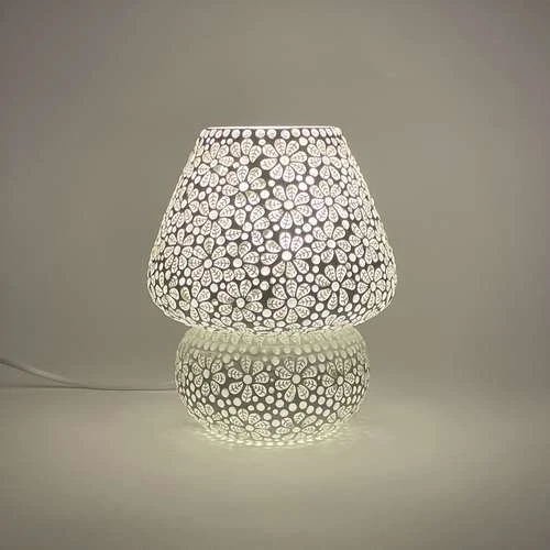 White Daisy Handmade Lamp in Mosaic Glass KGV302
